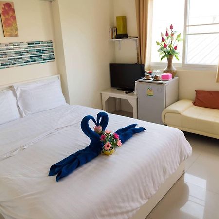 Lotus Suite Hua Hin Bagian luar foto