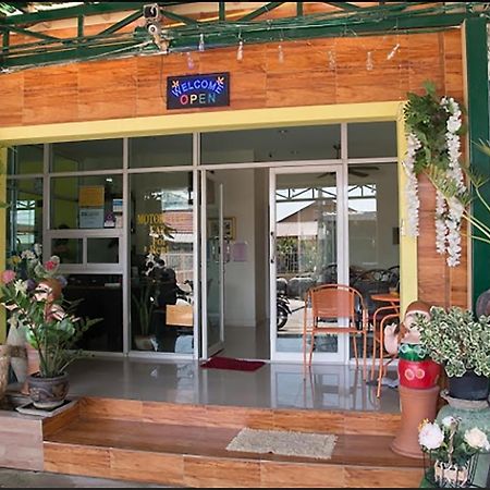 Lotus Suite Hua Hin Bagian luar foto
