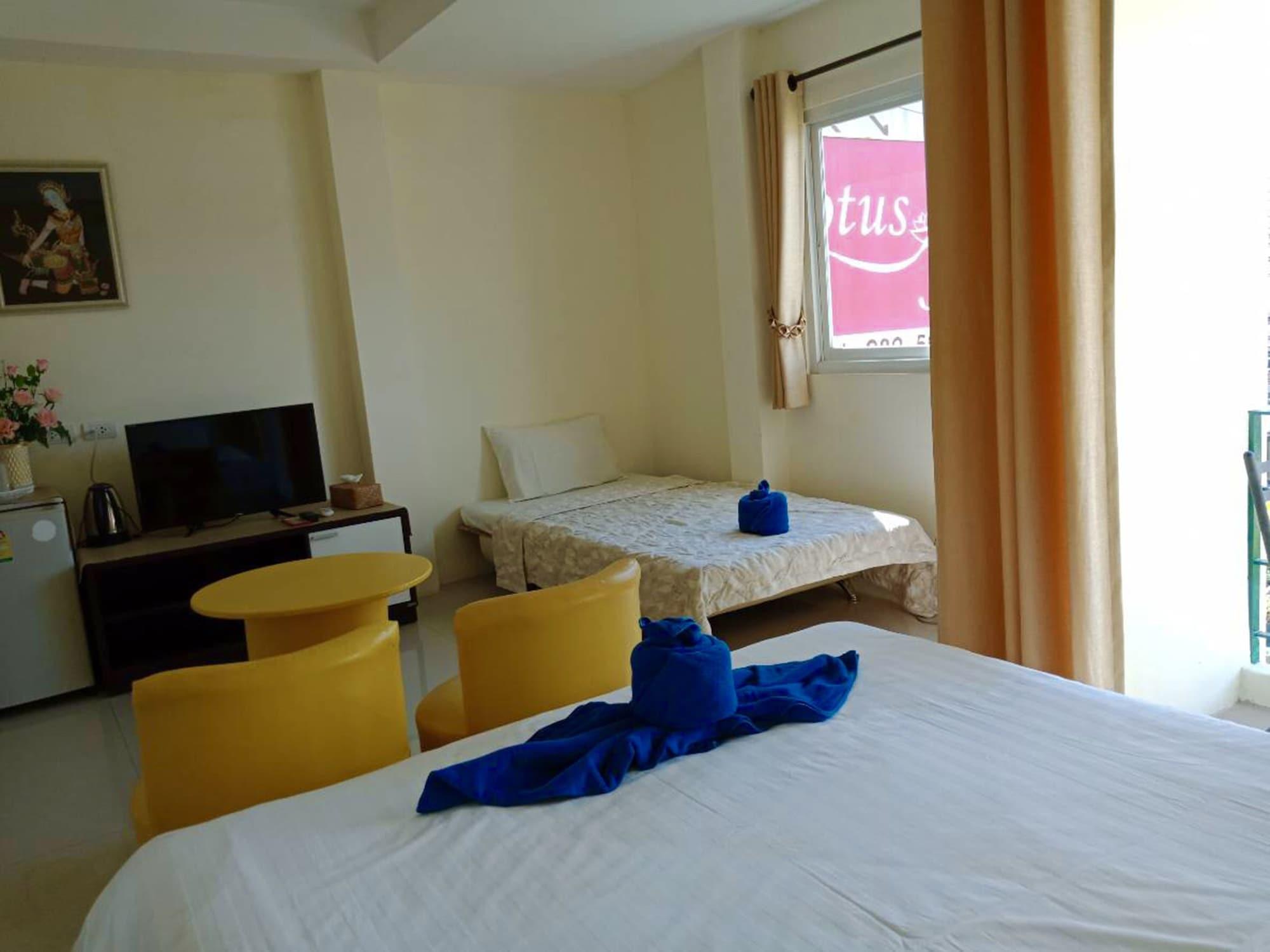 Lotus Suite Hua Hin Bagian luar foto