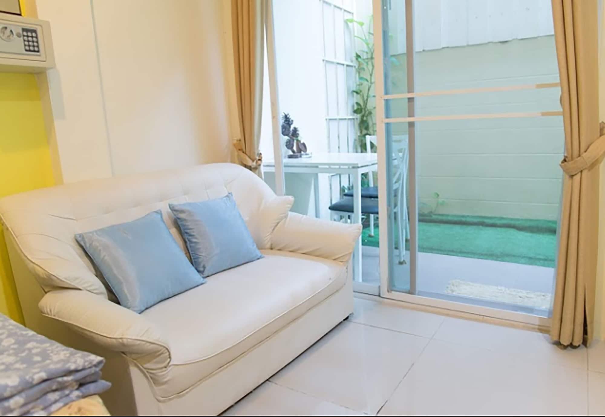 Lotus Suite Hua Hin Bagian luar foto
