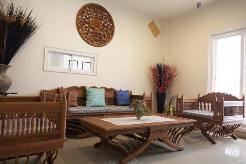 Lotus Suite Hua Hin Bagian luar foto