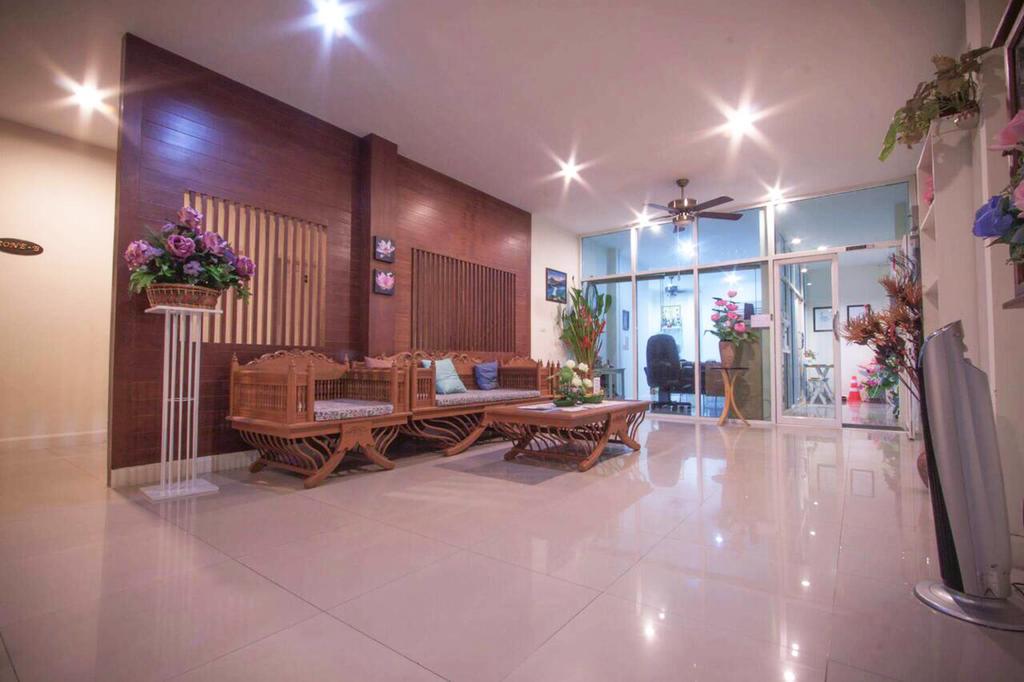 Lotus Suite Hua Hin Bagian luar foto