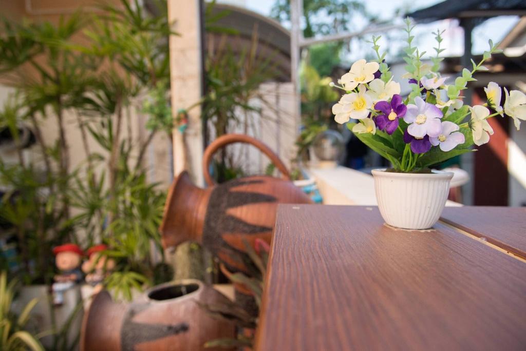 Lotus Suite Hua Hin Bagian luar foto