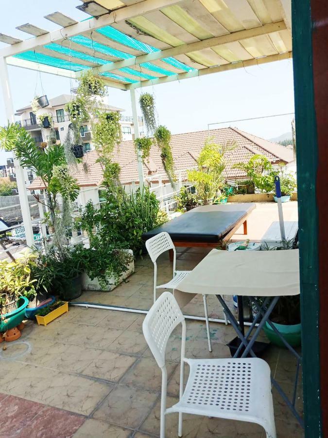 Lotus Suite Hua Hin Bagian luar foto