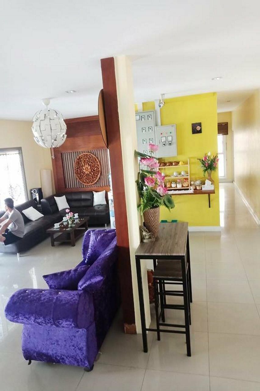Lotus Suite Hua Hin Bagian luar foto