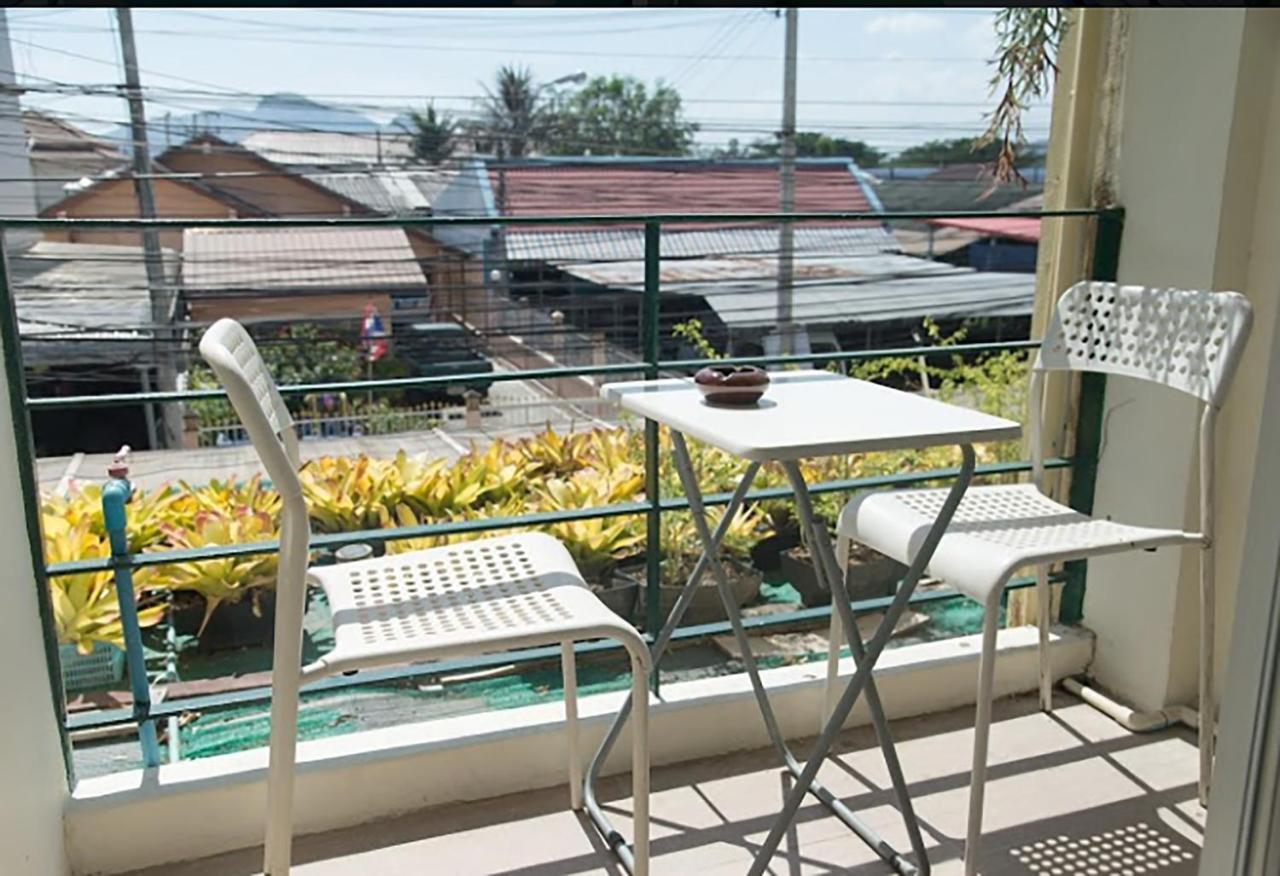 Lotus Suite Hua Hin Bagian luar foto
