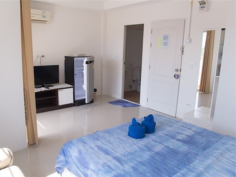 Lotus Suite Hua Hin Bagian luar foto